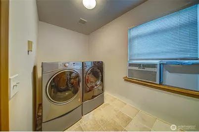 1608 185th Street Ct E, Spanaway, WA 98387 - Photo 10