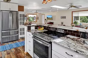 2413 N 18th Pl, Mount Vernon, WA 98273 - Photo 12