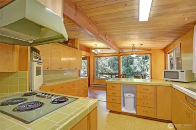1351 Steffen Place, Camano Island, WA 98282 - Photo 14