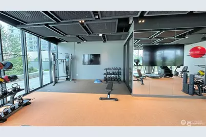 889 Avenue Square NE #410, Bellevue, WA 98004 - Photo 22