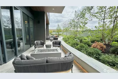 889 Avenue Square NE #410, Bellevue, WA 98004 - Photo 18