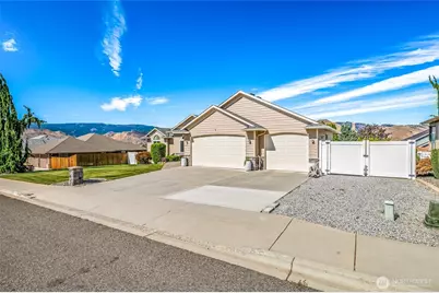 1544 Harrington Lane, East Wenatchee, WA 98802 - Photo 4