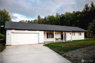 18715 Pioneer Way E, Orting, WA 98360 - Photo 1
