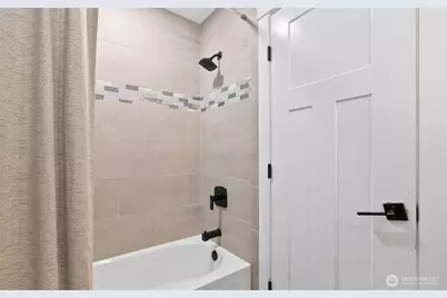 18715 Pioneer Way E, Orting, WA 98360 - Photo 10