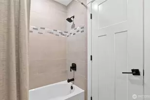 18715 Pioneer Way E, Orting, WA 98360 - Photo 10