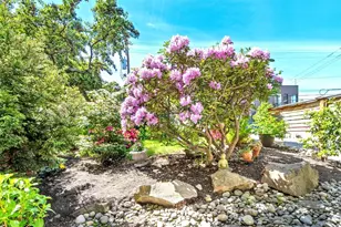 75 E Lynn St, Seattle, WA 98102 - Photo 10