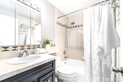 75 E Lynn Street #B, Seattle, WA 98102 - Photo 18