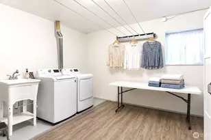 75 E Lynn St, Seattle, WA 98102 - Photo 26