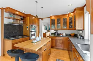 916 18th Ave W, Kirkland, WA 98033 - Photo 14