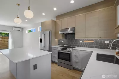 1129 NW 61st #B, Seattle, WA 98107 - Photo 4