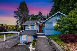 137 33rd St, Bellingham, WA 98225 - Photo 1
