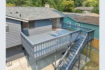 16531 NE 98th Ct, Redmond, WA 98052 - Photo 2