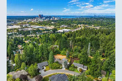 2805 124th Place NE, Bellevue, WA 98005 - Photo 40