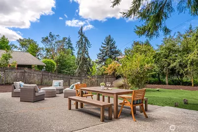 2805 124th Place NE, Bellevue, WA 98005 - Photo 32