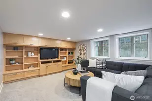431 Smith St, Seattle, WA 98109 - Photo 16