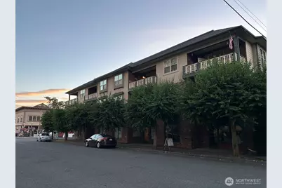 110 Cedar Avenue #203, Snohomish, WA 98290 - Photo 2