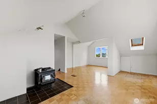 102 N 41st St, Seattle, WA 98103 - Photo 20