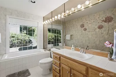 14018 SE 51st Place, Bellevue, WA 98006 - Photo 22