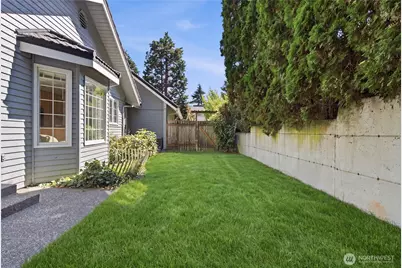14018 SE 51st Place, Bellevue, WA 98006 - Photo 6