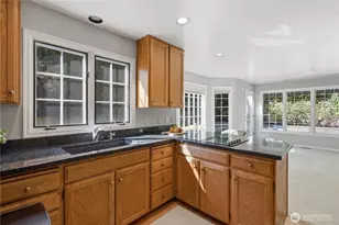 14018 SE 51st Pl, Bellevue, WA 98006 - Photo 20