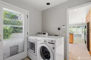 14018 SE 51st Pl, Bellevue, WA 98006 - Photo 32