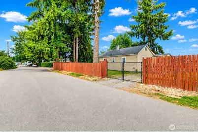 1826 G Street SE, Auburn, WA 98002 - Photo 4