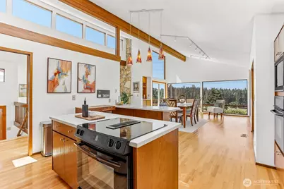 13604 SE 1st Street, Bellevue, WA 98005 - Photo 12
