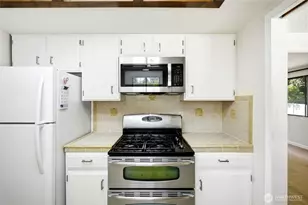12012 31st Dr SE, Everett, WA 98208 - Photo 8