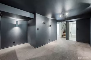 1047 NE 98th St, Seattle, WA 98115 - Photo 20
