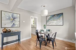 1047 NE 98th St, Seattle, WA 98115 - Photo 8