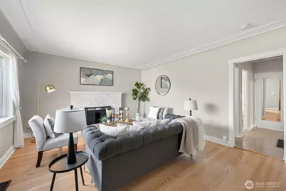 1047 NE 98th Street, Seattle, WA 98115 - Photo 4