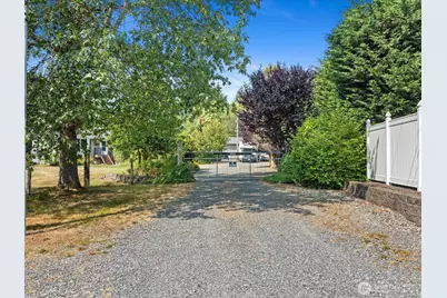 1703 147th St NW, Marysville, WA 98271 - Photo 34
