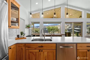 365 W Beach Dr, Orondo, WA 98843 - Photo 10