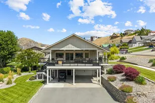 365 W Beach Dr, Orondo, WA 98843 - Photo 2