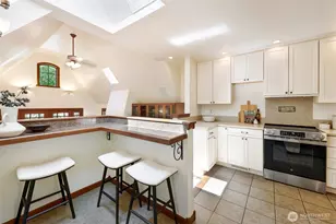 7515 Mary Ave NW, Seattle, WA 98117 - Photo 10