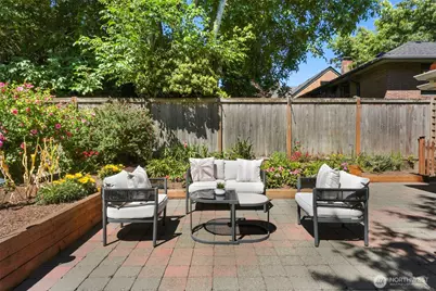 7515 Mary Avenue NW, Seattle, WA 98117 - Photo 30