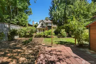 7515 Mary Ave NW, Seattle, WA 98117 - Photo 32