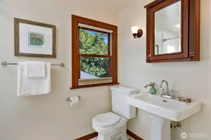 7515 Mary Ave NW, Seattle, WA 98117 - Photo 20