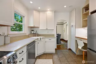 7515 Mary Ave NW, Seattle, WA 98117 - Photo 8