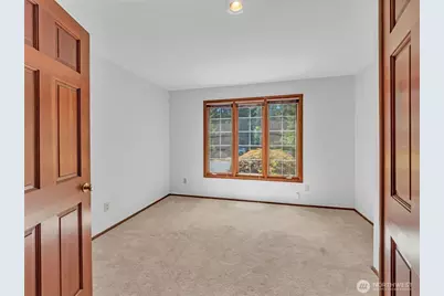 18630 NE 194th Street, Woodinville, WA 98077 - Photo 16