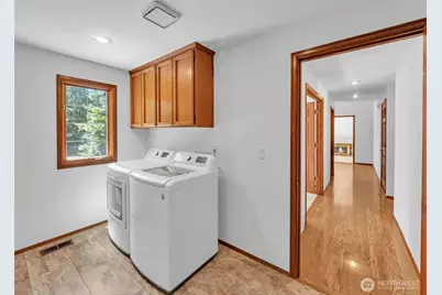 18630 NE 194th Street, Woodinville, WA 98077 - Photo 14