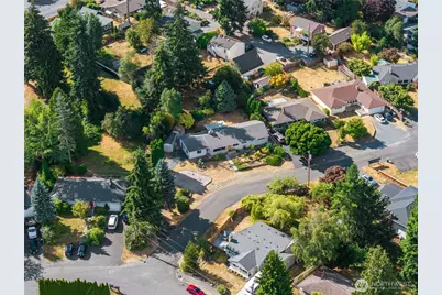 18930 66th Place W, Lynnwood, WA 98036 - Photo 30