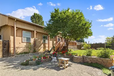 813 1/2 Broadway Avenue, South Cle Elum, WA 98943 - Photo 6