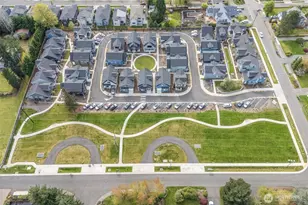 10215 135th Cir NE, Kirkland, WA 98033 - Photo 2