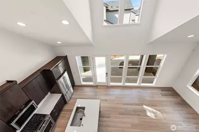 10215 135th Circle NE #28, Kirkland, WA 98033 - Photo 12