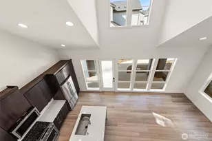 10215 135th Cir NE, Kirkland, WA 98033 - Photo 12