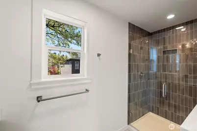 10215 135th Circle NE #28, Kirkland, WA 98033 - Photo 16