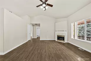 11306 211th Ave Ct E, Bonney Lake, WA 98391 - Photo 4