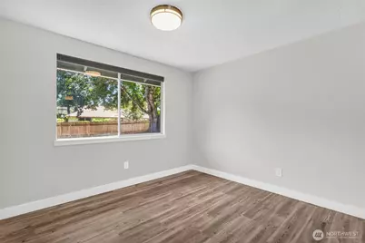 211 NW Loan Place, Vancouver, WA 98665 - Photo 10