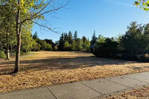 2528 Larchmount Dr NE, Issaquah, WA 98029 - Photo 40
